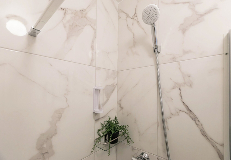 Bathroom 5, WS - Haut-Marais - Carreau du Temple, Paris
