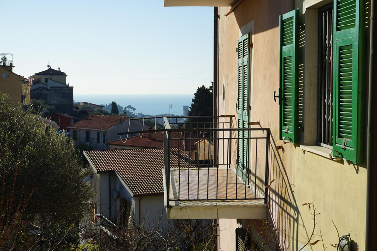 Others 2, La Casa dell'Arancio, La Spezia