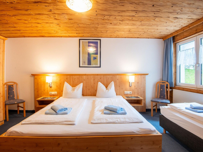 Bedroom 4, Wonderful Apartment With Panoramic Views, Bludenz