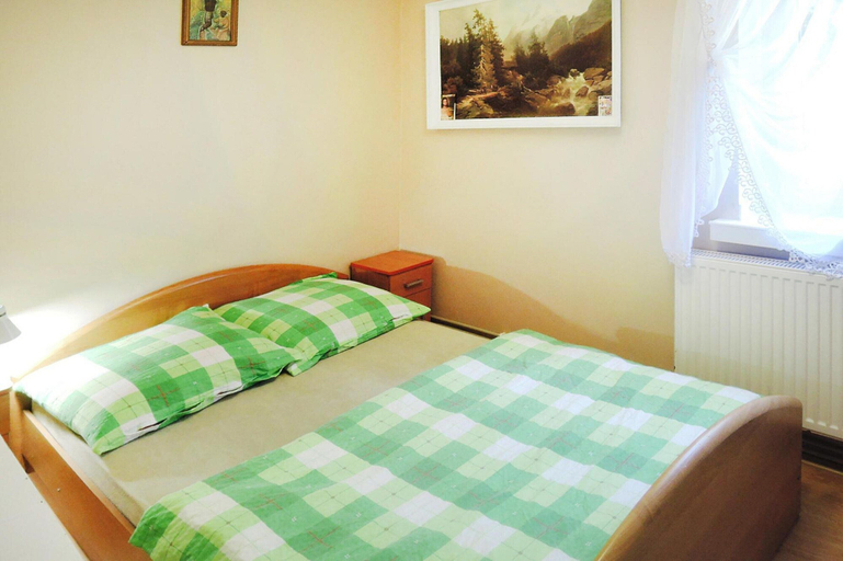 Room 3, Big Holiday Home in Kolczewo - 90 qm, 6 Persons, Kamień