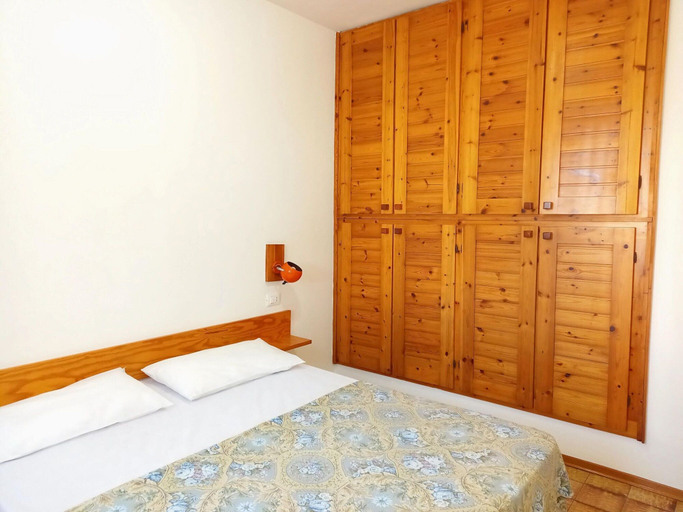 Bedroom 3, Attractive Villa With Garden, Ravenna