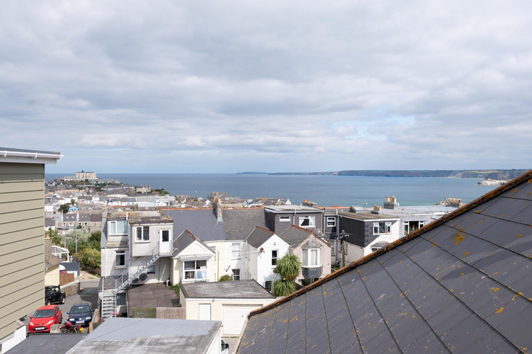 Others 4, MORLANOW-Private entrance, courtyard, sea views, Cornwall
