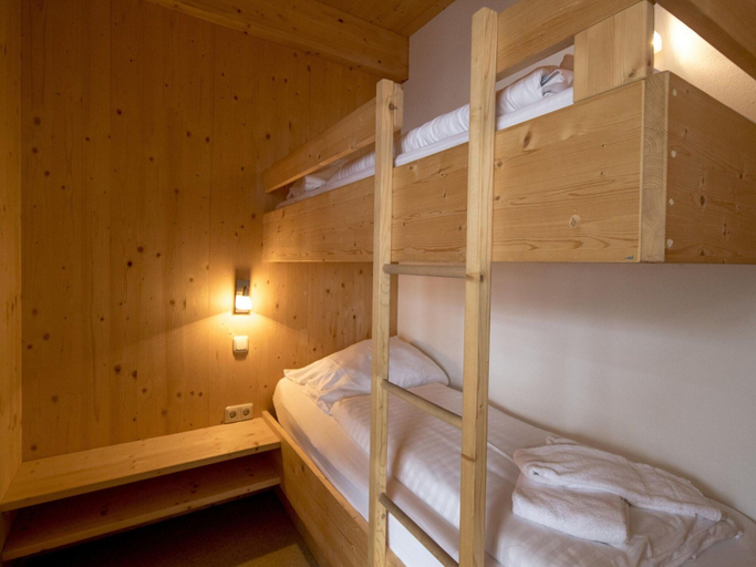 Bedroom 4, Beautiful Chalet With hot tub, Murau