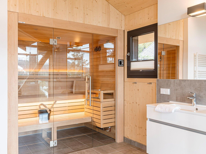 Bathroom 4, Appealing chalet with balcony, Murau