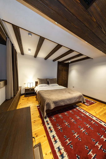 Others 3, Hotel - Kulla e Zenel Beut, Peć
