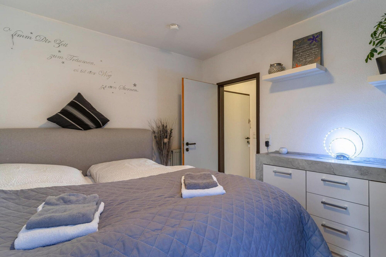 Bedroom 3, Ferienwohnung, Busum, Dithmarschen