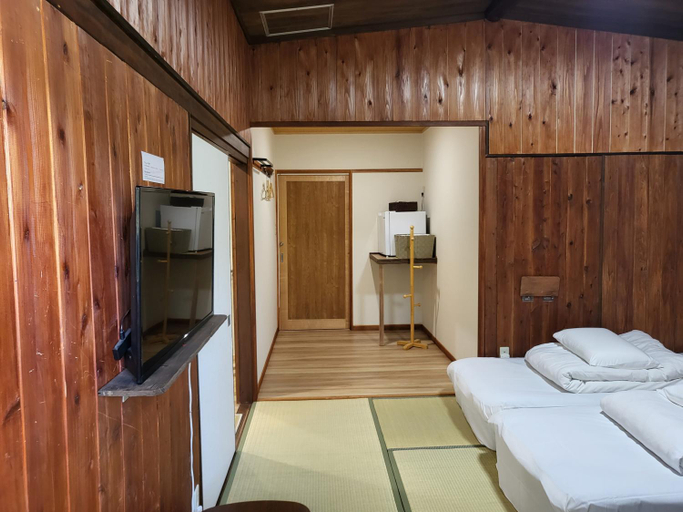 Bedroom 2, Hotel Bamboo House Takeya, Yufu