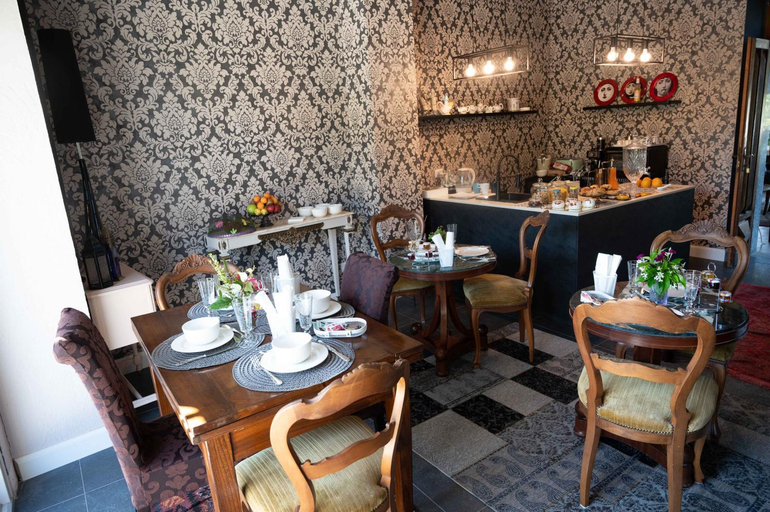Food & Drinks 5, CasaBella 22, Asti