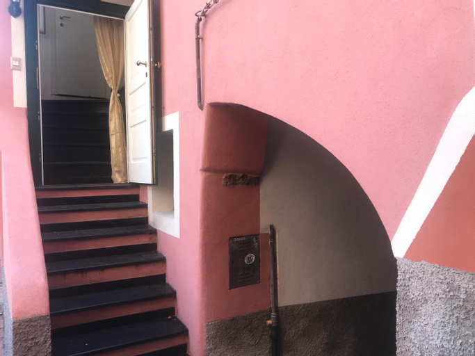 Exterior & Views 5, House Adriano by Holiday World, Savona