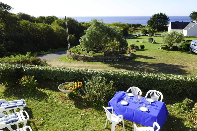 Garden, Holiday Home in Kersiny With Sea Views, Finistère