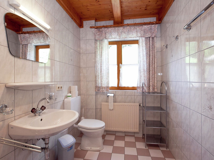 Bathroom 3, Spacious Cottage near Ski Area in Wagrain, Sankt Johann im Pongau