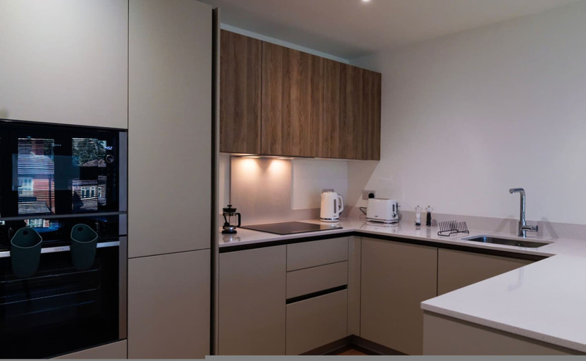 Room 3, Luxury Manchester Apartment - Orange, Stockport