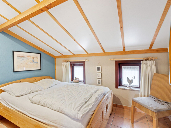 Bedroom 5, Charming Apartment Near the Beach, West-Vlaanderen
