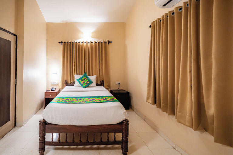 Bedroom 3, Treebo Sunshine Beach Resort with Swimming Pool , North Goa