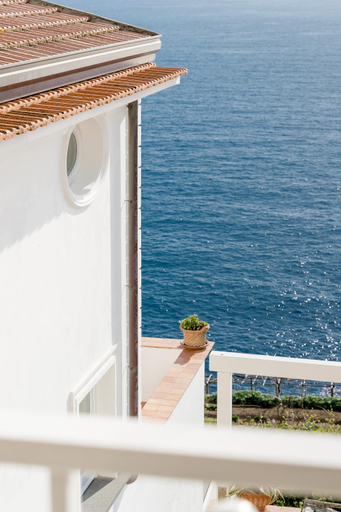 Others 5, Villa Sofia, Salerno
