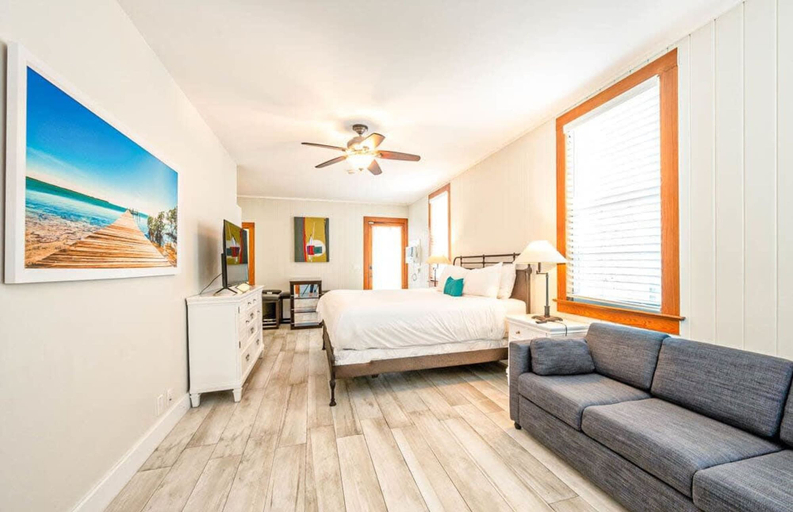 Interior, The Bartlum Luxury Studio In Prime Location, Monroe