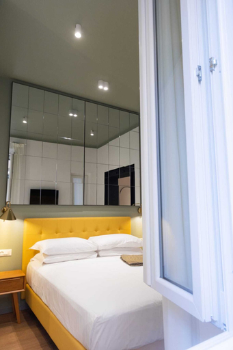 Bedroom 3, TREVI MONTI HOUSE, Rome
