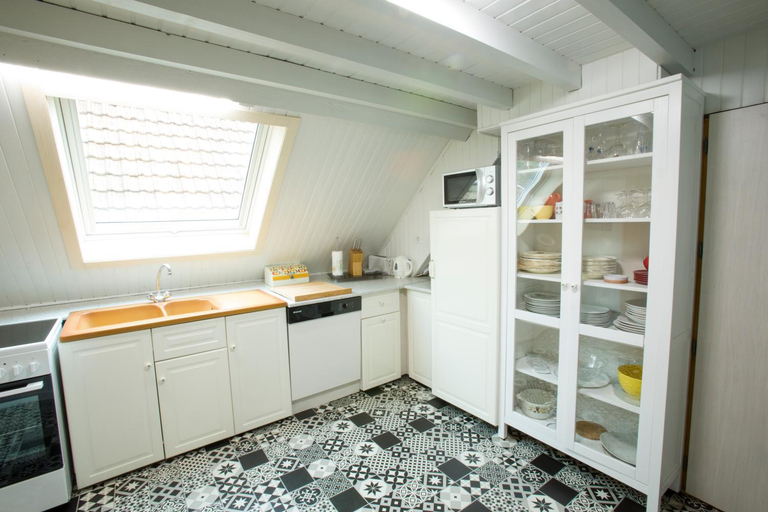 Others 5, Appartement Les Tournesols avec Climatisation, Haut-Rhin