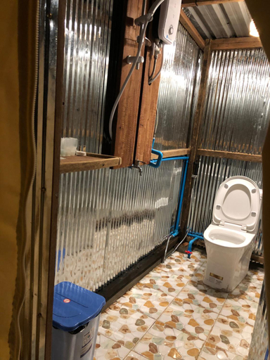 Bathroom 3, Mondulkiri Pizza Bungalows, Saen Monourom