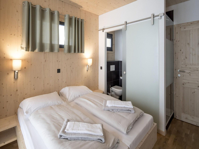 Bedroom 3, Nice Chalet With Balconies, Liezen