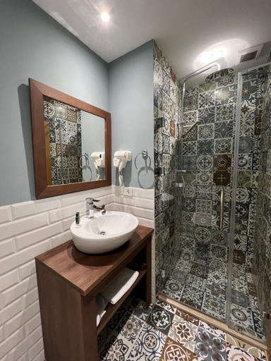 Bathroom 3, CH Hotel, Baku