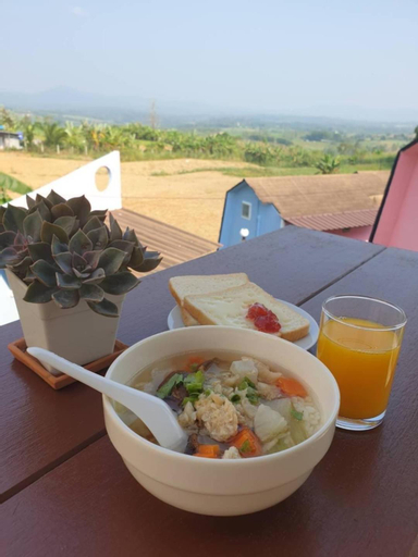 Food & Drinks, A&B Miracle Khao Kho, Khao Kho