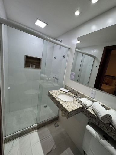 Bathroom 4, Pousada Camarote Itaipu, Niterói