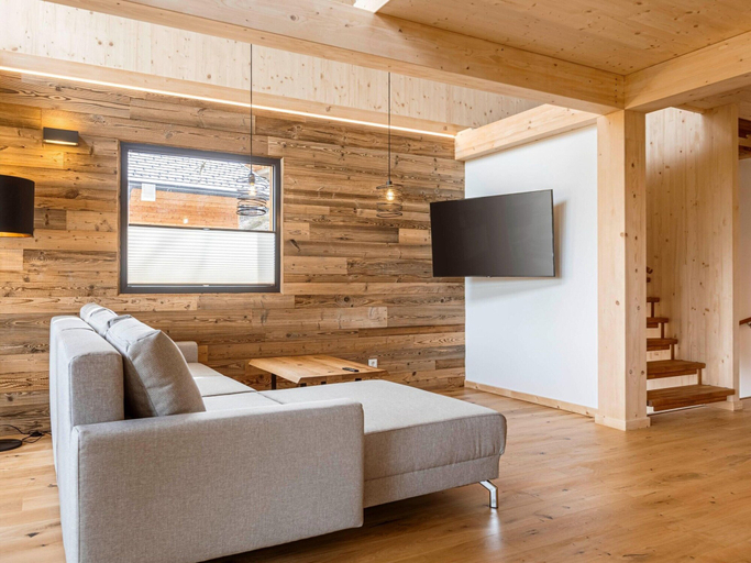 Others 5, Appealing chalet with balcony, Murau