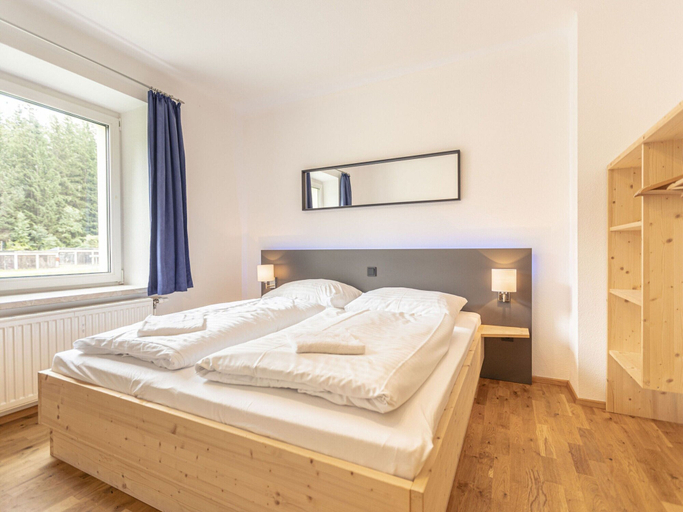 Bedroom 3, Spacious apartment in Styria with garden view No Deposit, Leoben