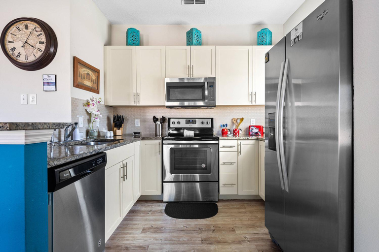Others 1, 4BR Community pool across the street WL8989, Osceola