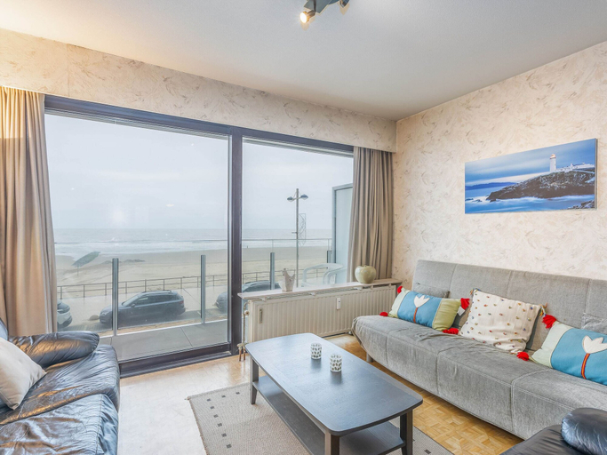 Others 1, Apartment on the first floor with sea view, West-Vlaanderen