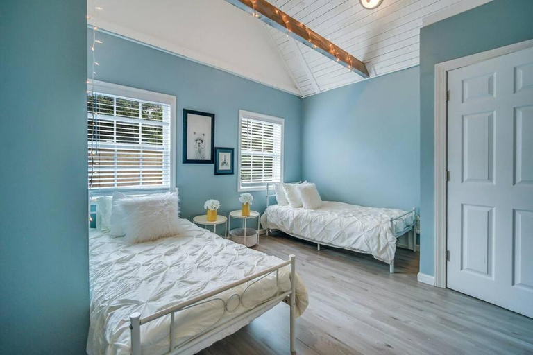 Bedroom 13