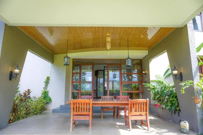 Others 5, VILLA BATU Luxurious privacy 3BR villa@ klub bunga, Malang