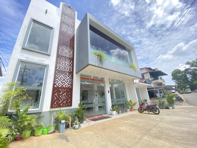 Hotel Tonapa Prince Sorowako Mitra RedDoorz, East Luwu