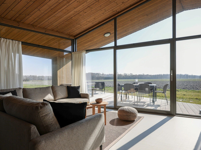 Others 5, Cottage in Wissenkerke Near Nature Reserve, Noord-Beveland