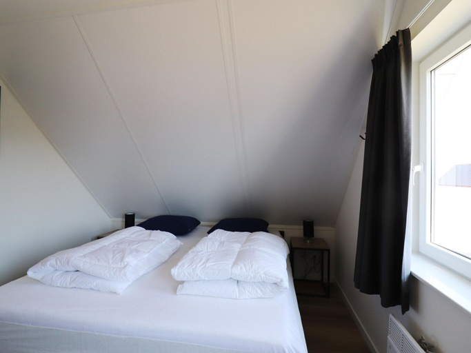 Room 5, Holiday Home Between Rotterdam and Zeeland, Bernisse