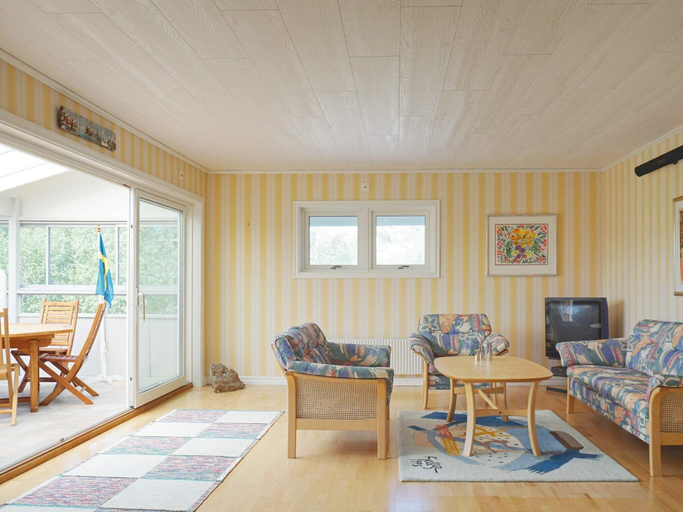 Others 2, 4 Star Holiday Home in Hamburgsund, Tanum