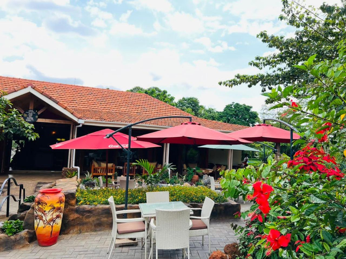 Food & Drinks 2, The Forest Resort - Lweza, Jinja