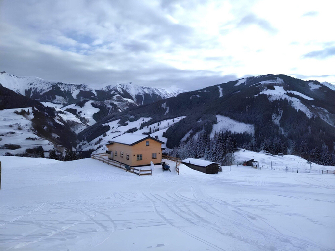 Exterior 2, Alpine hut in Rauris ski Hiking Area With Sauna, Zell am See