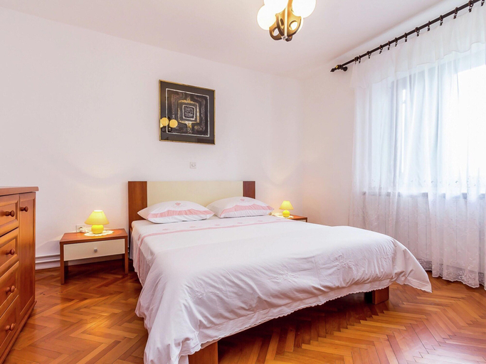 Others 4, Apartment in Gajana With Mini Football Field, Vodnjan