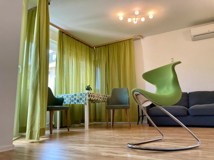 Others 4, Orfey Apartment, Stolichna