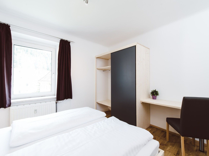 Bedroom 2, Mountain-view Styria Apartment, Leoben