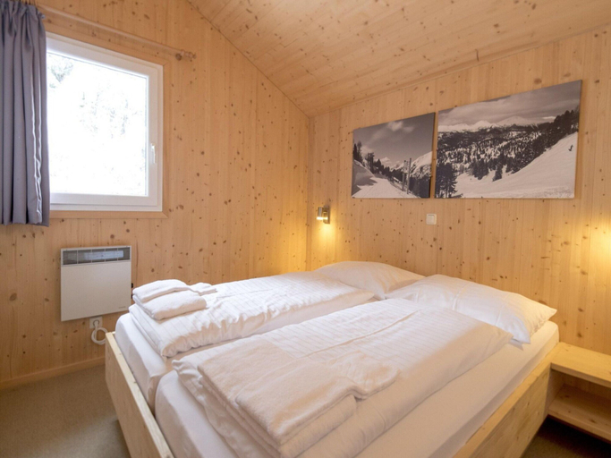 Bedroom 2, Charming chalet with indoor hot tub, Murau