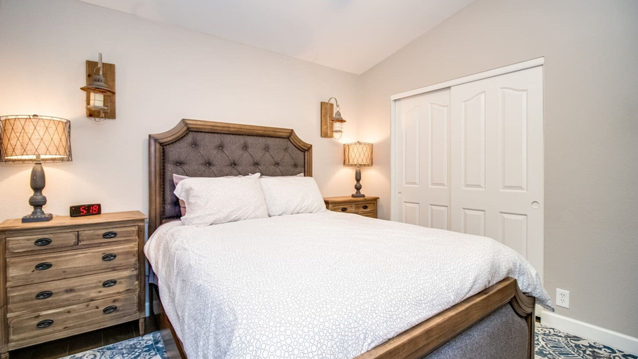 Bedroom 3, Luxury N. Scottsdale Home W/private Oasis Yard!, Maricopa