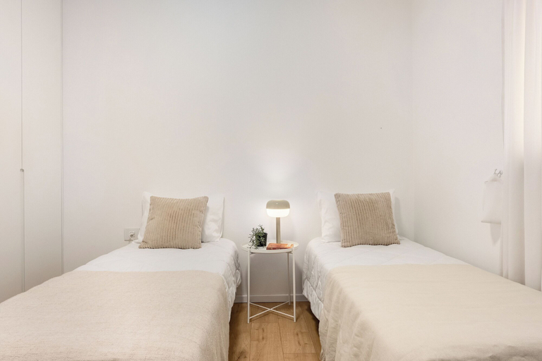 Bedroom 4, Sunny Chic in TLV Center by Sea N' Rent