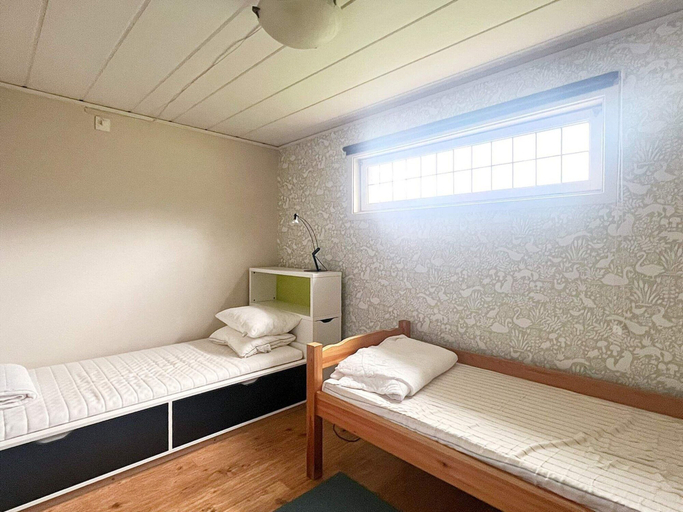 Others 4, 6 Person Holiday Home in Skummeslovsstrand, Laholm