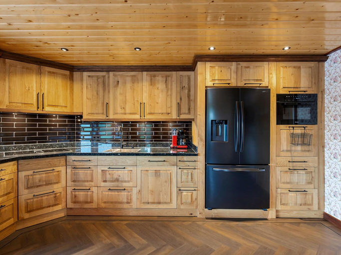 Others 5, Forest House in Friesland with Sauna, Tytsjerksteradiel