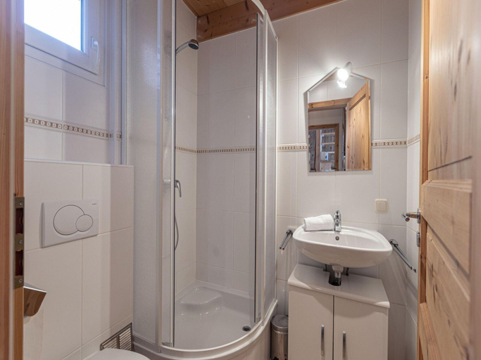 Bathroom, Nice Chalet Near Ski-lift, Murau