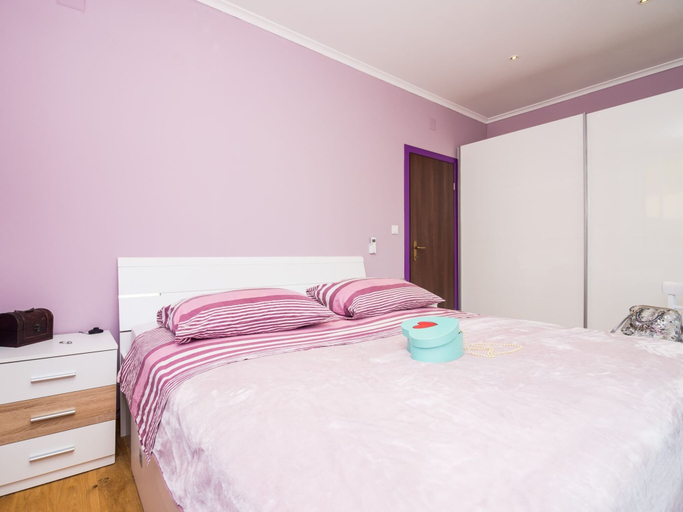 Bedroom 3, Villa Nives - Three-bedroom Villa With Terrace and Sea View, Ston