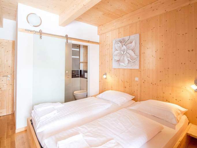 Bedroom 2, Amazing Chalet With Sauna, Murau